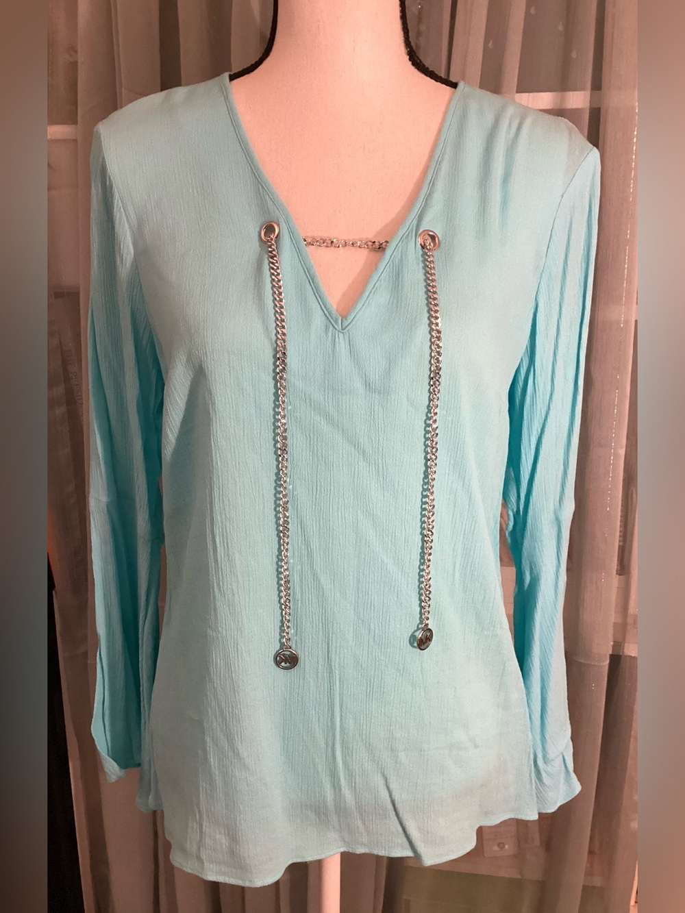 Michael Kors bell sleeve top. M - Picture 2 of 6